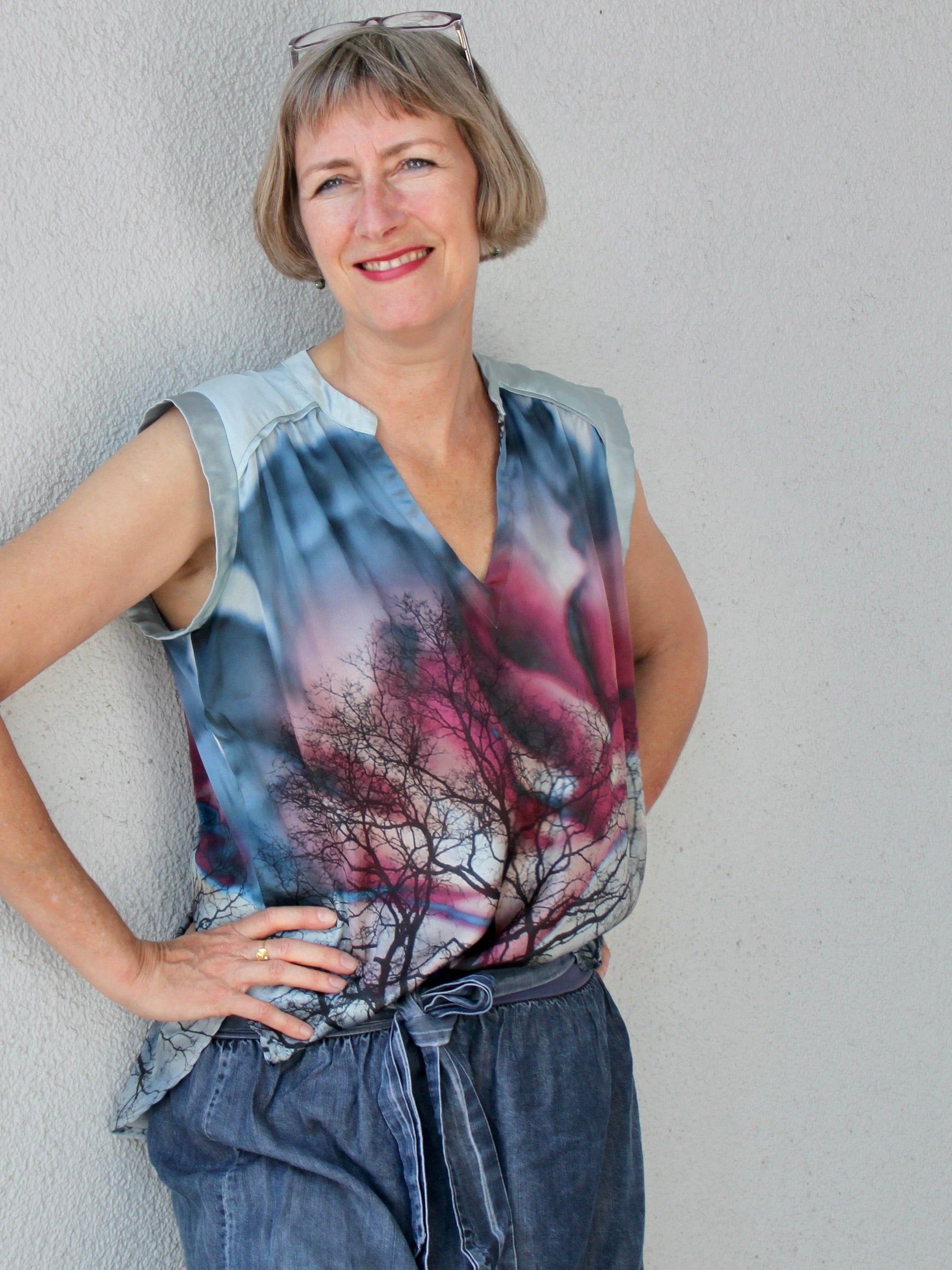 schnittmuster-berlin-sommerbluse-ina-damen-bluse-mit-v-ausschnitt image 5