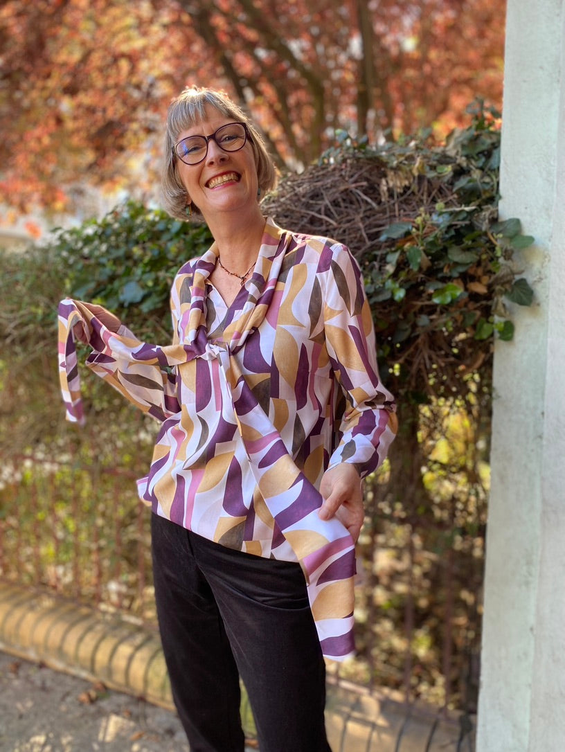 schnittmuster-berlin-dallas-bluse-mit-schluppe-schnittmuster-damen image 6