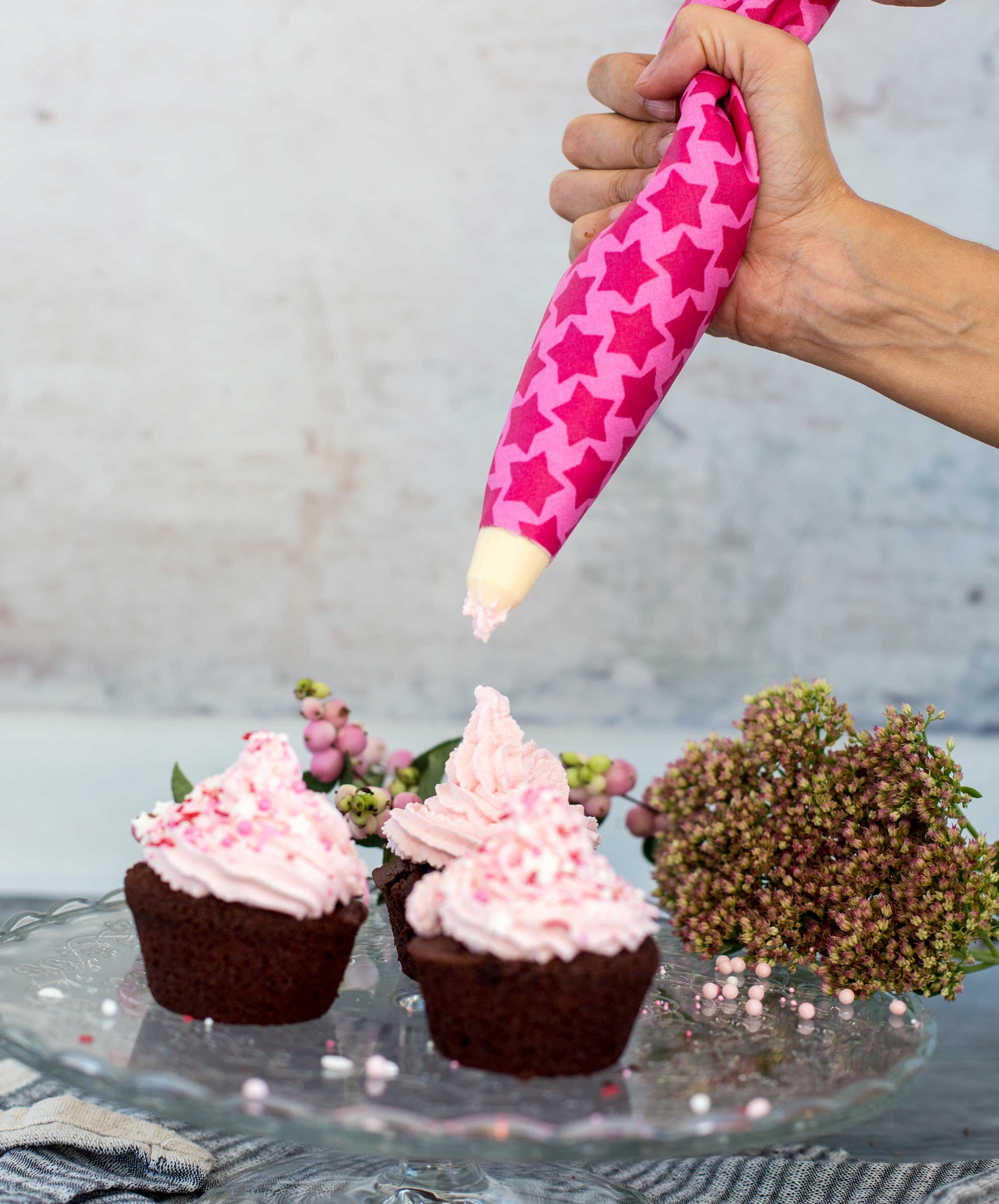 farbenmix-spritzbeutel-n-hanleitung-waschbar-aus-beschichteter-baumwolle image 3