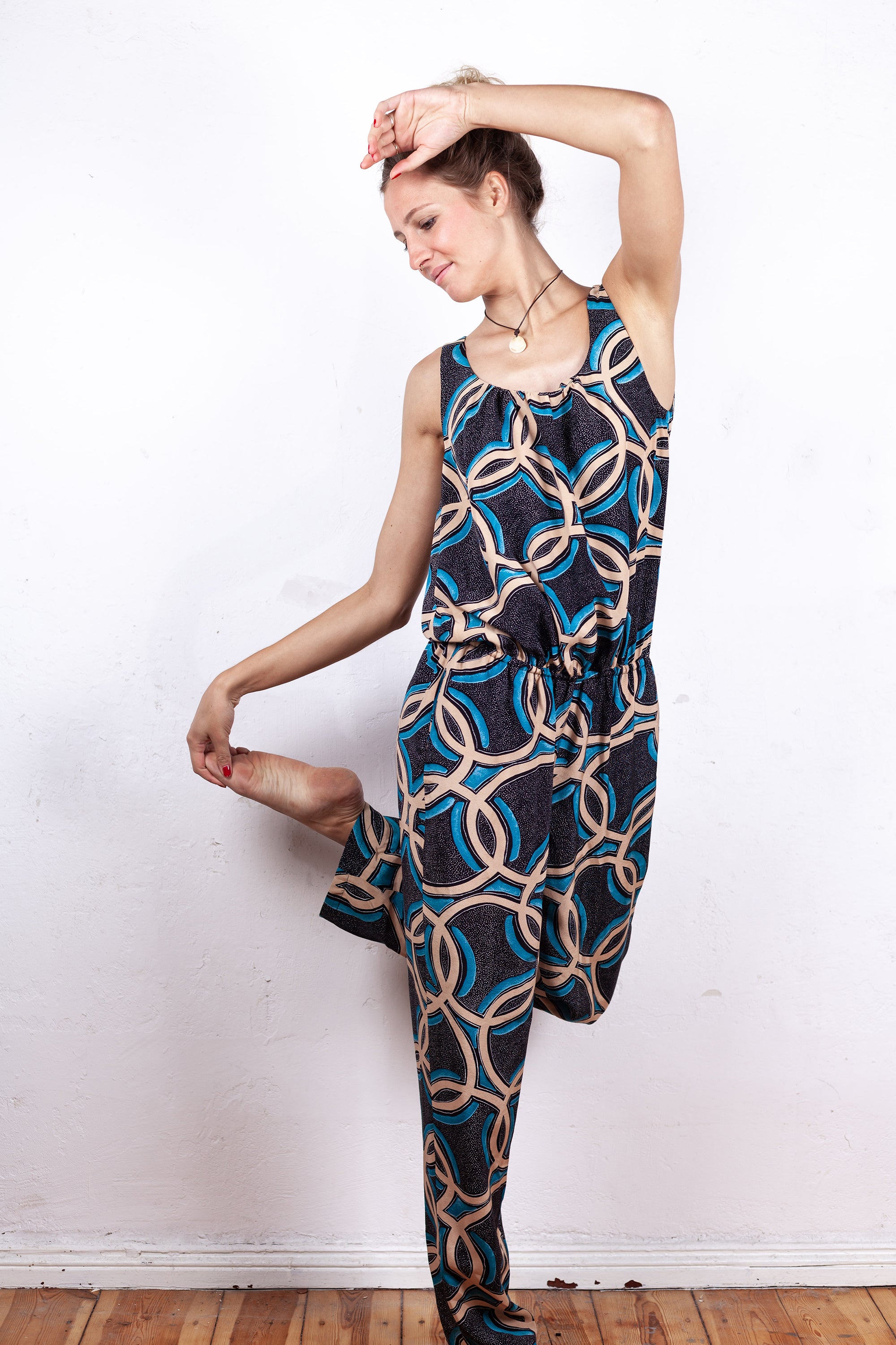 schnittmuster-berlin-overall-canan-damen-jumpsuit-rmellos image 7