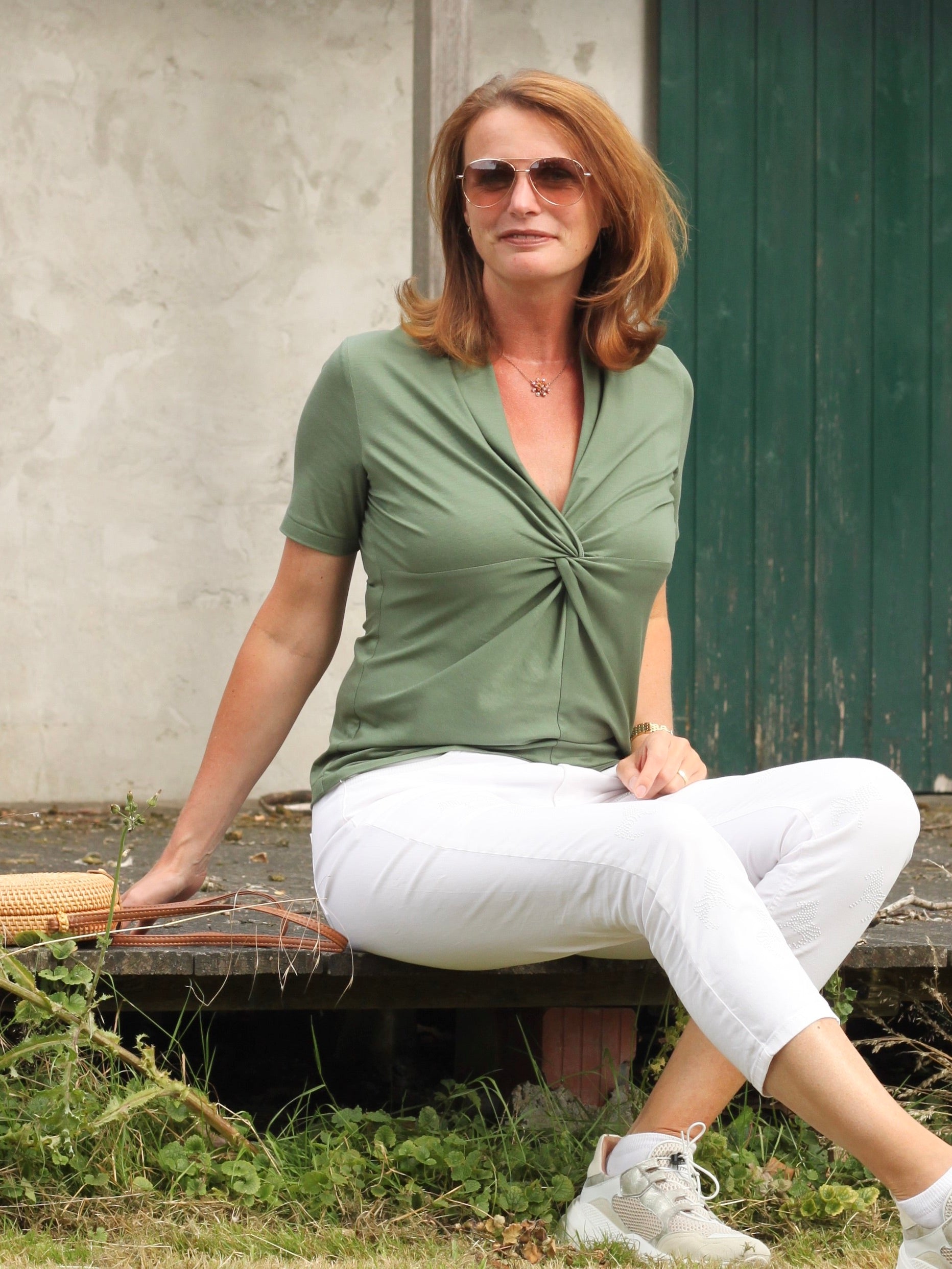 schnittmuster-berlin-knot-shirt-edda-damen-jerseyshirt-ebook image 6