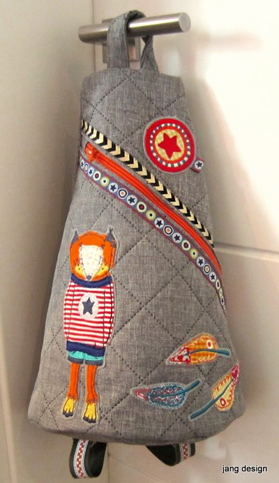 farbenmix-crossbag-rucksack-kreativ-ebook-pdf-schnittmuster-tasche-23x38x15-cm image 7