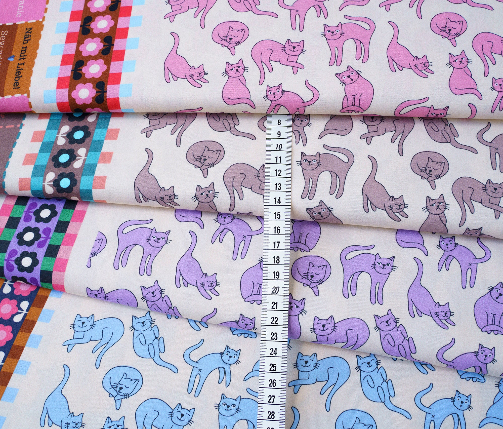 albstoffe-pet-pop-cat-nap-new-cotton-satin-webware-meterware image 2