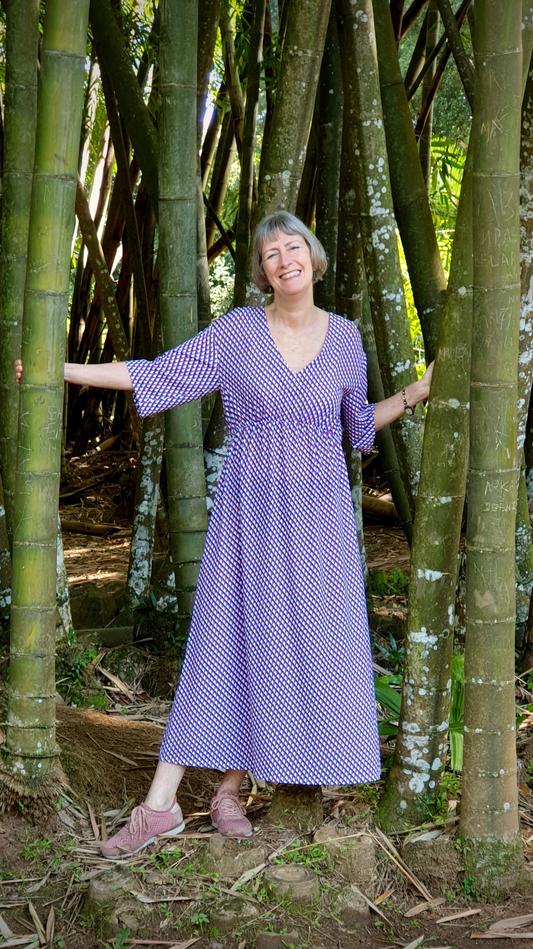 schnittmuster-berlin-ebook-sommerkleid-jill-midi-v-ausschnitt-damen image 5