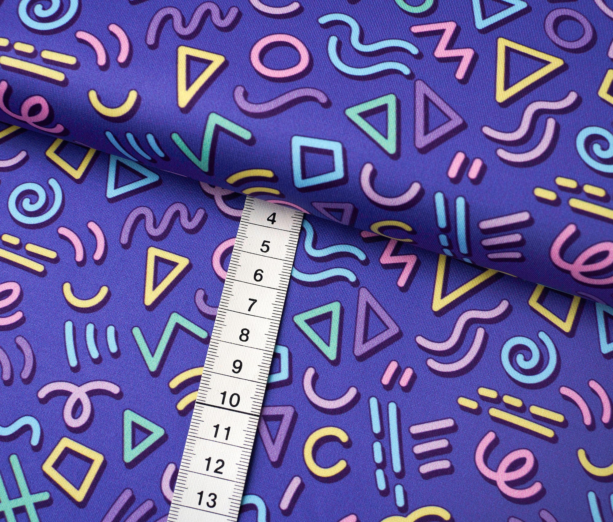 albstoffe-performance-80s-confetti-lila-activewear-meterware image 3