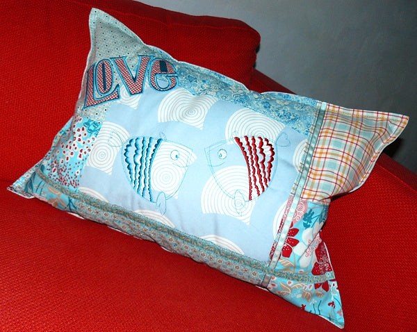 farbenmix-patch-mit-liebe-kissen-kreativ-ebook-patchwork-kissen-62x45-cm image 2