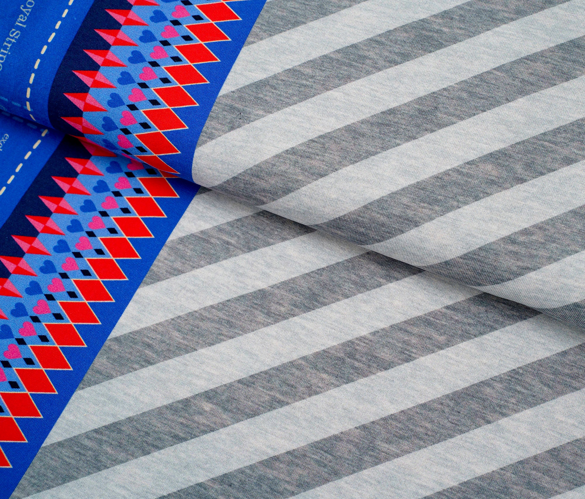 albstoffe-queen-of-hearts-royal-stripes-bio-sweat-meterware image 3