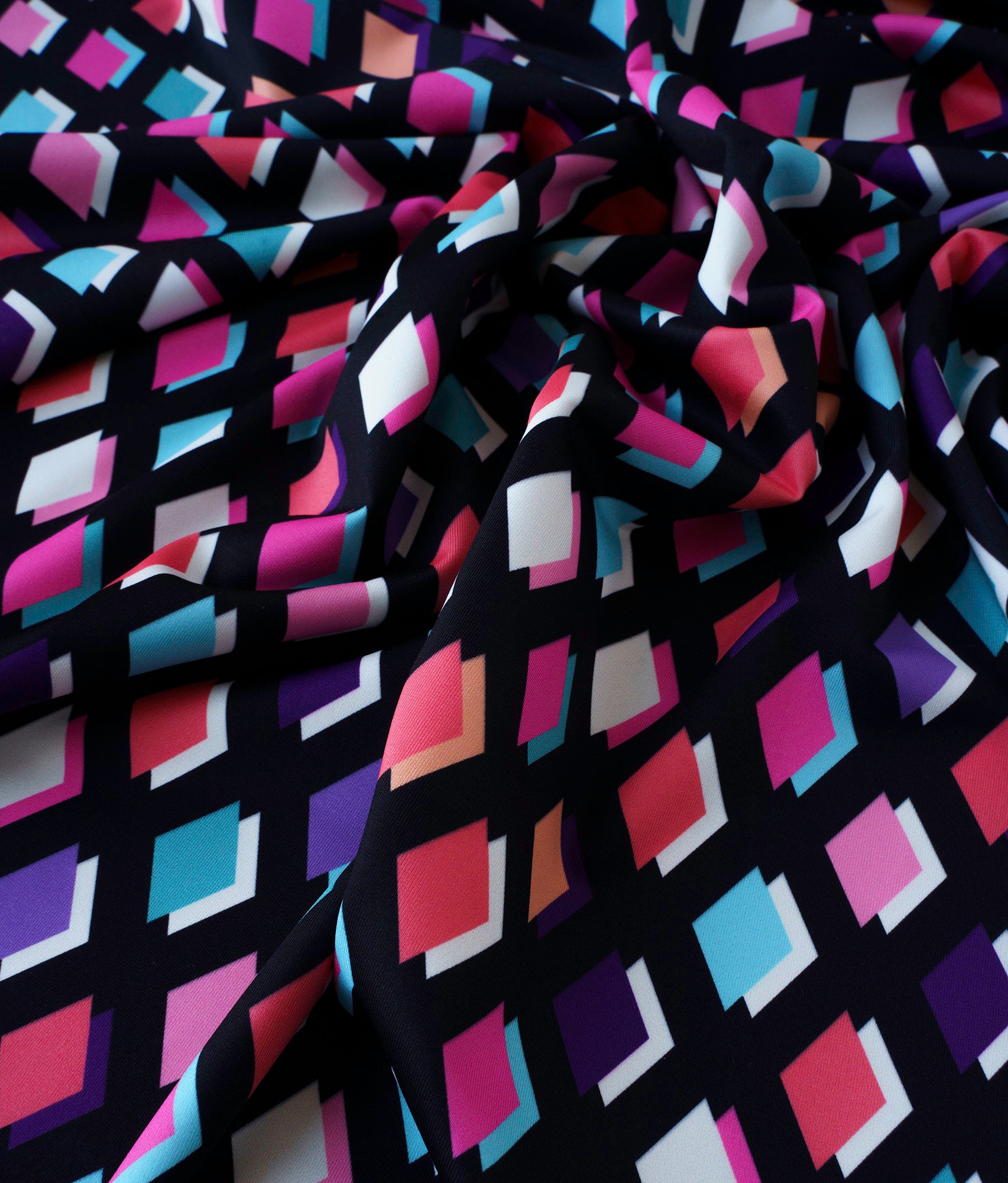 albstoffe-performance-ace-of-diamonds-bio-meterware-activewear-stoff image 3