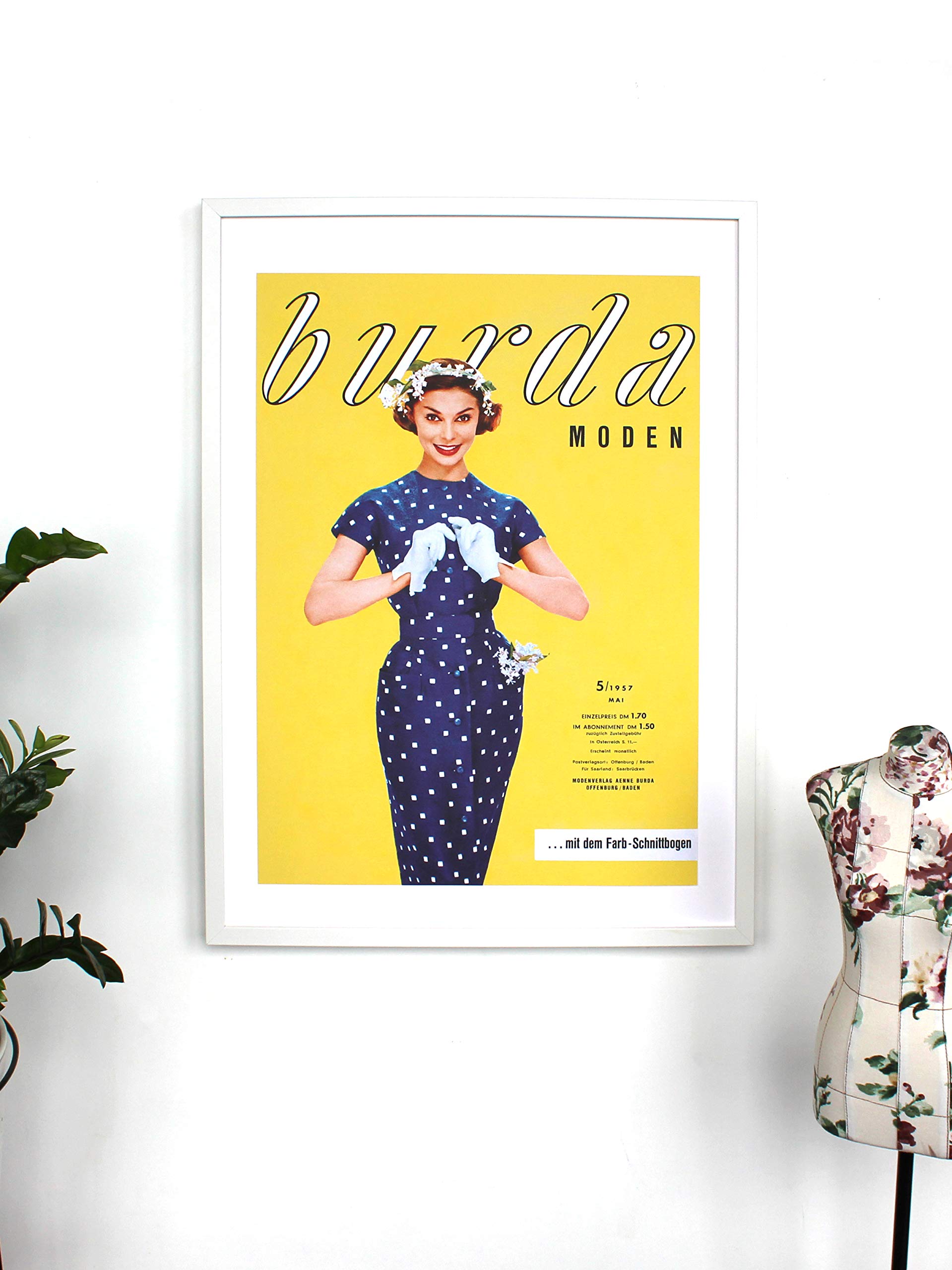 burda-style-retro-poster-yellow-din-a2-cover-mai-1957 image 2