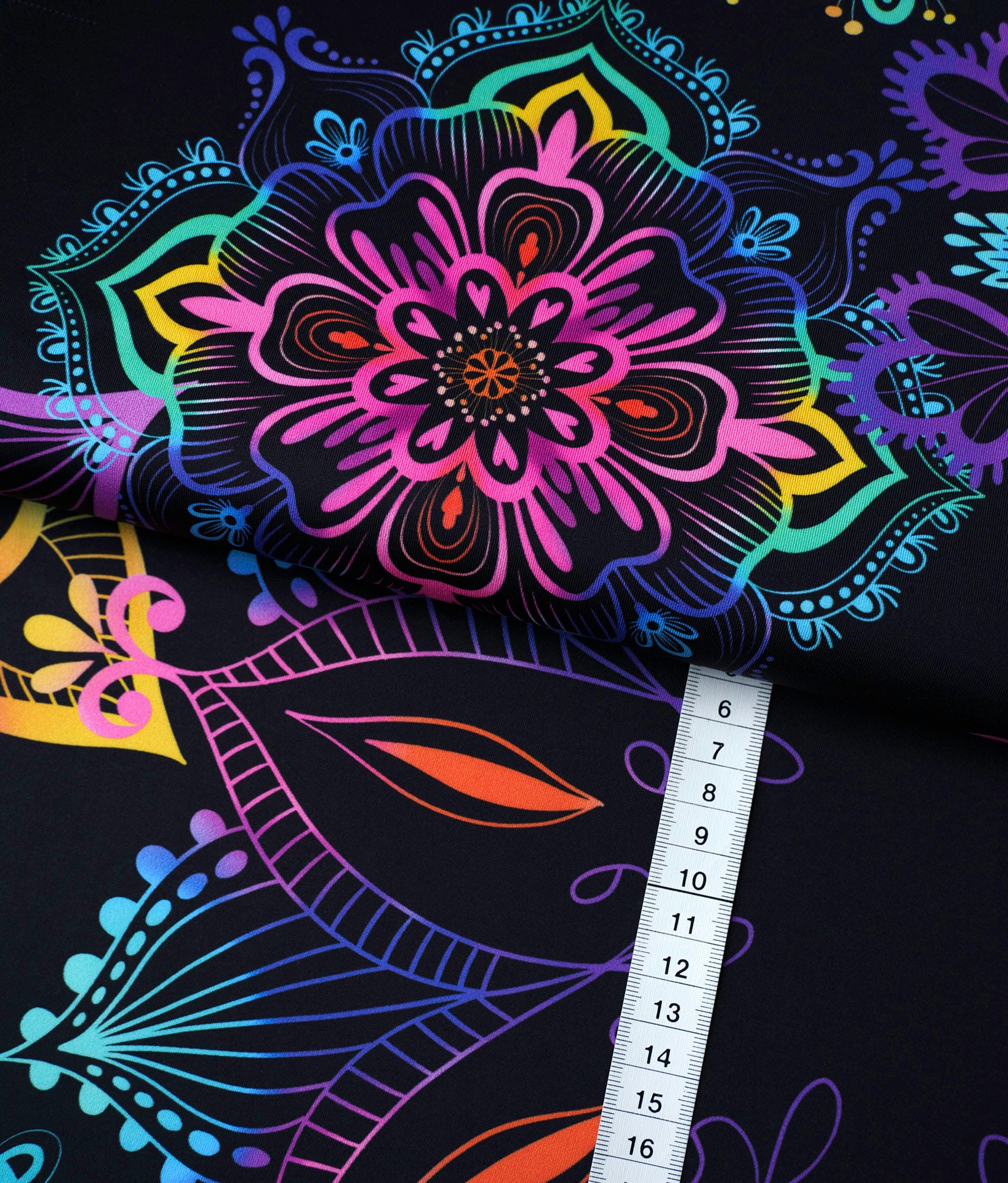 albstoffe-performance-rainbow-circles-schwarz-activewear-jersey-meterware image 3