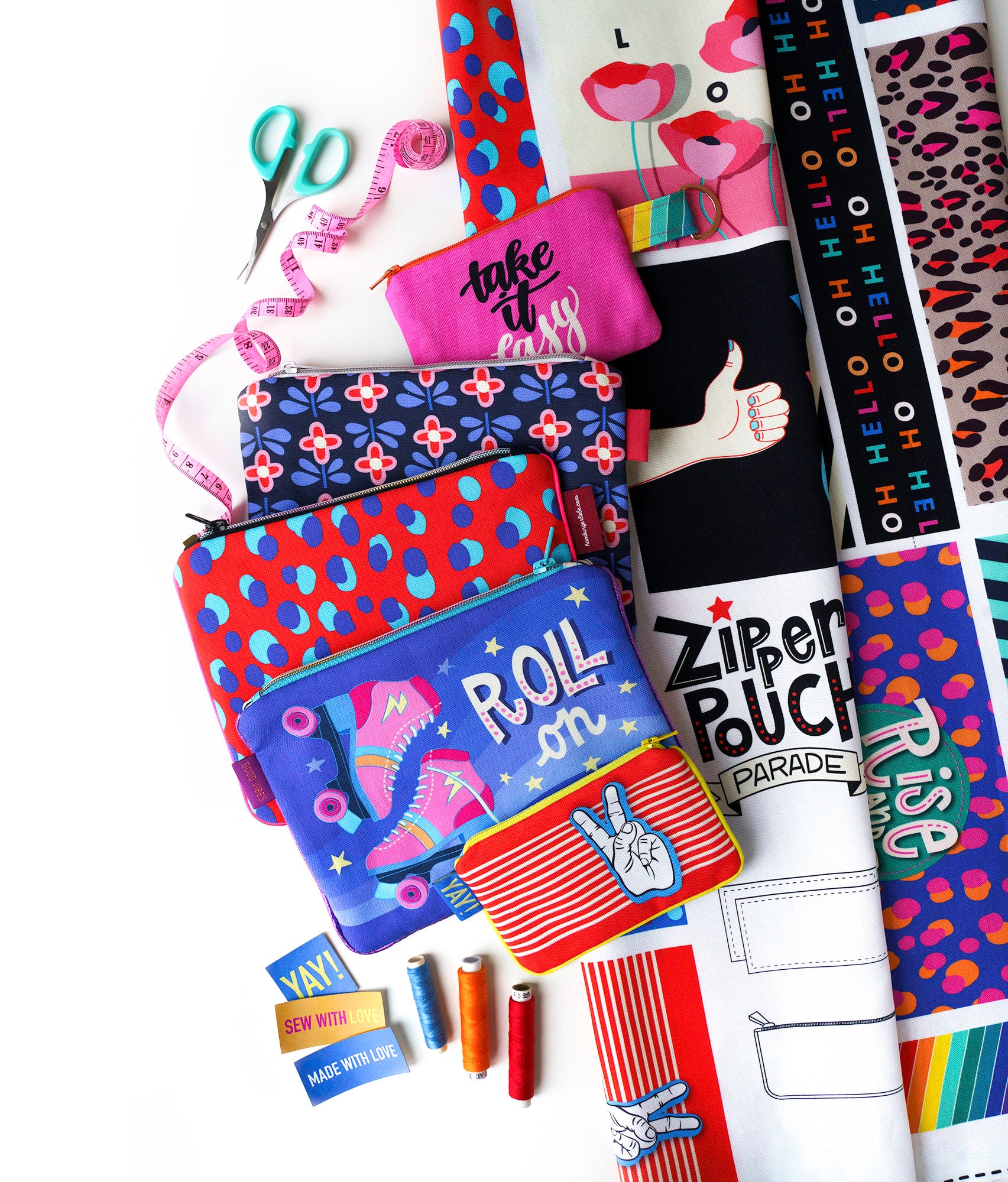 albstoffe-wonderland-zipper-pouch-parade-bio-canvas-panel image 4