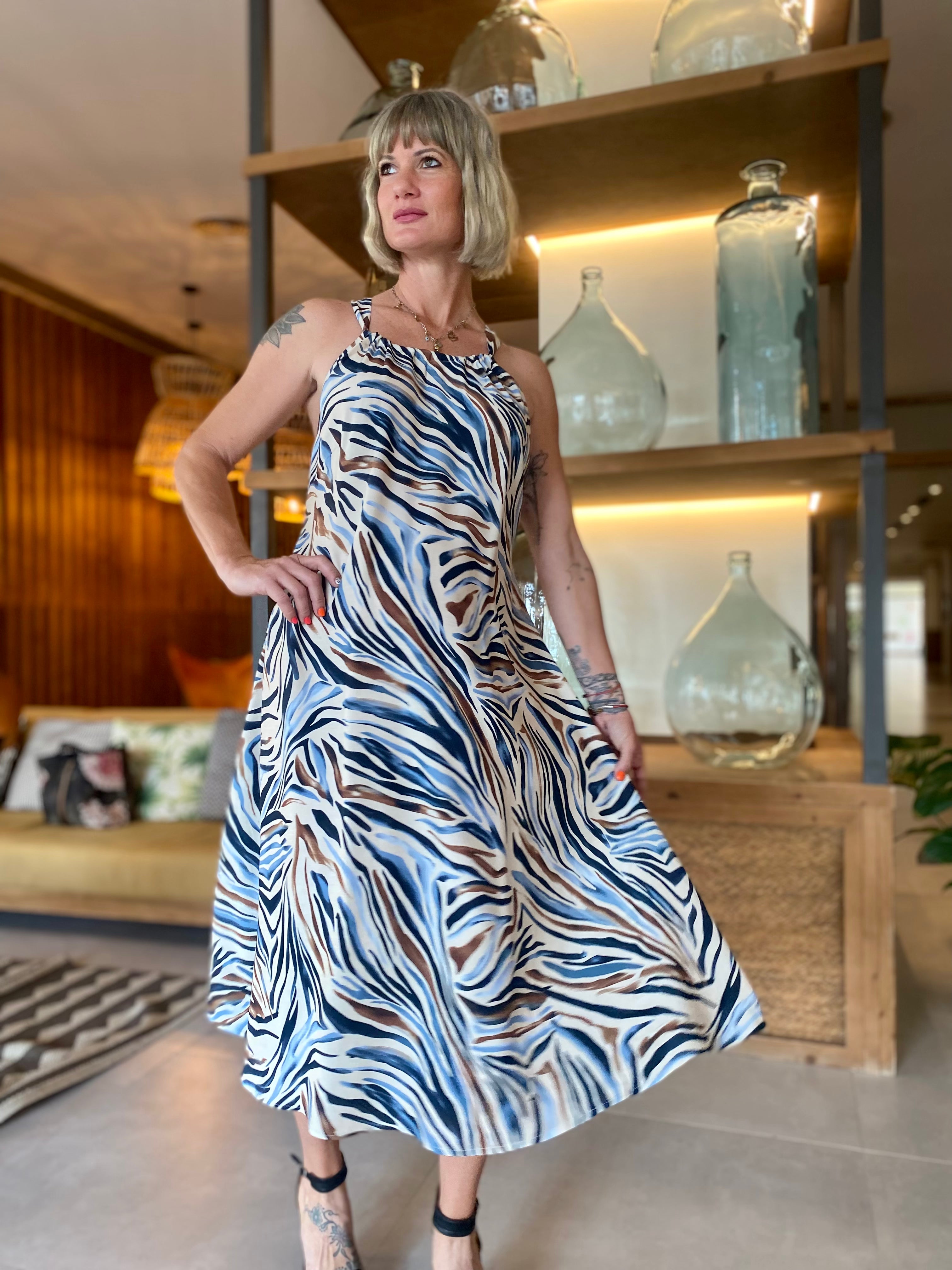 schnittmuster-berlin-premium-kleid-capri-schnittmuster-halterneck-sommerkleid image 7