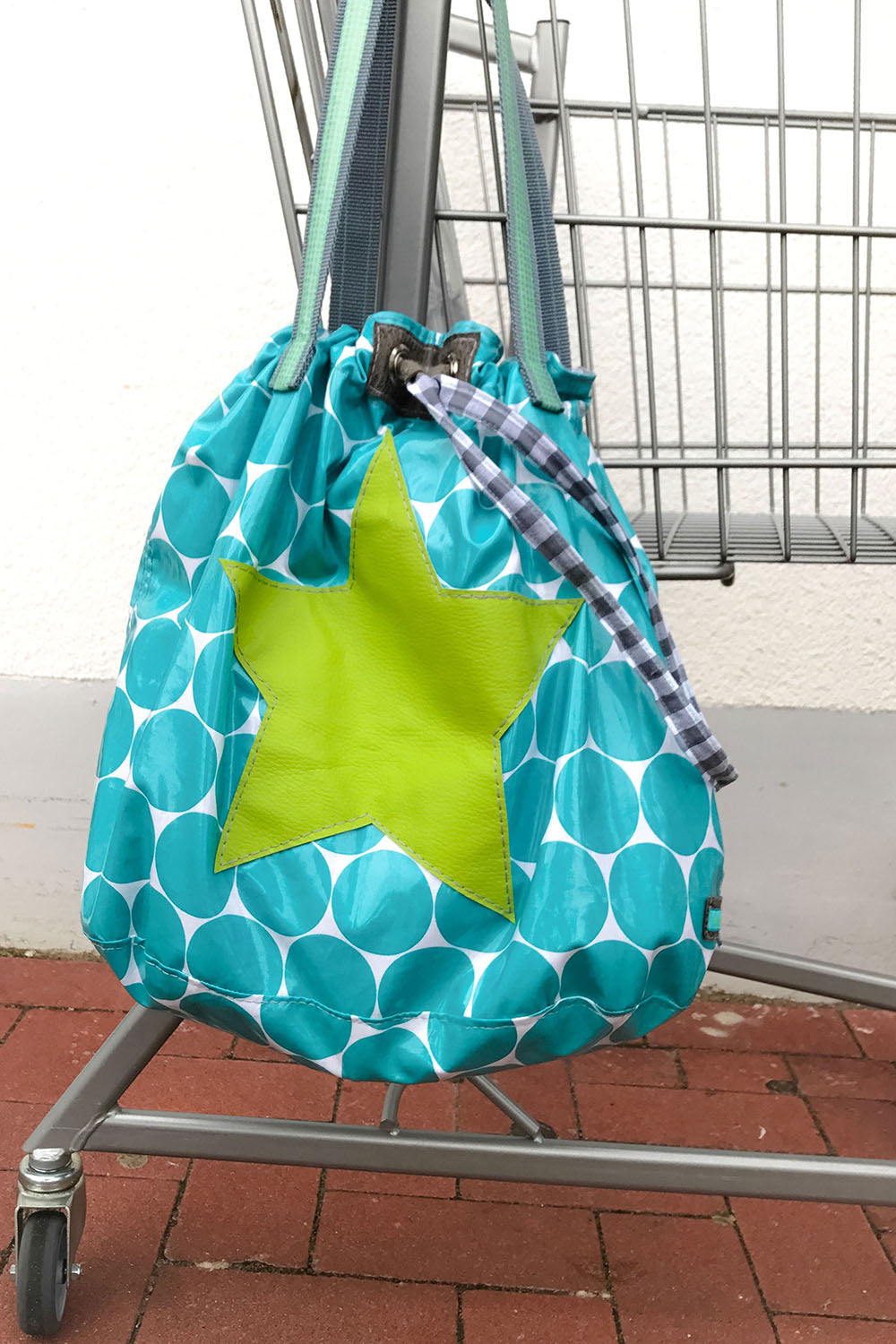 farbenmix-packsein-shopping-bag-papierschnittmuster-f-r-mitwachsende-beuteltasch image 4
