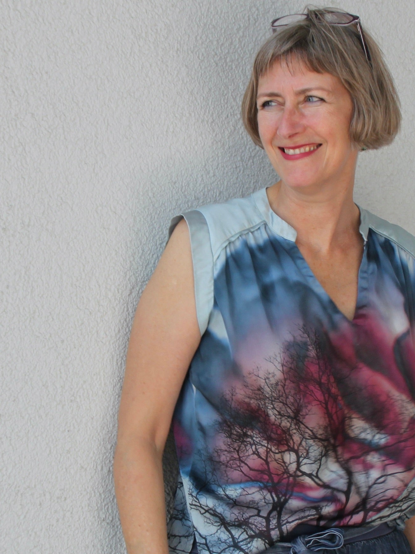 schnittmuster-berlin-sommerbluse-ina-damen-bluse-mit-v-ausschnitt image 7