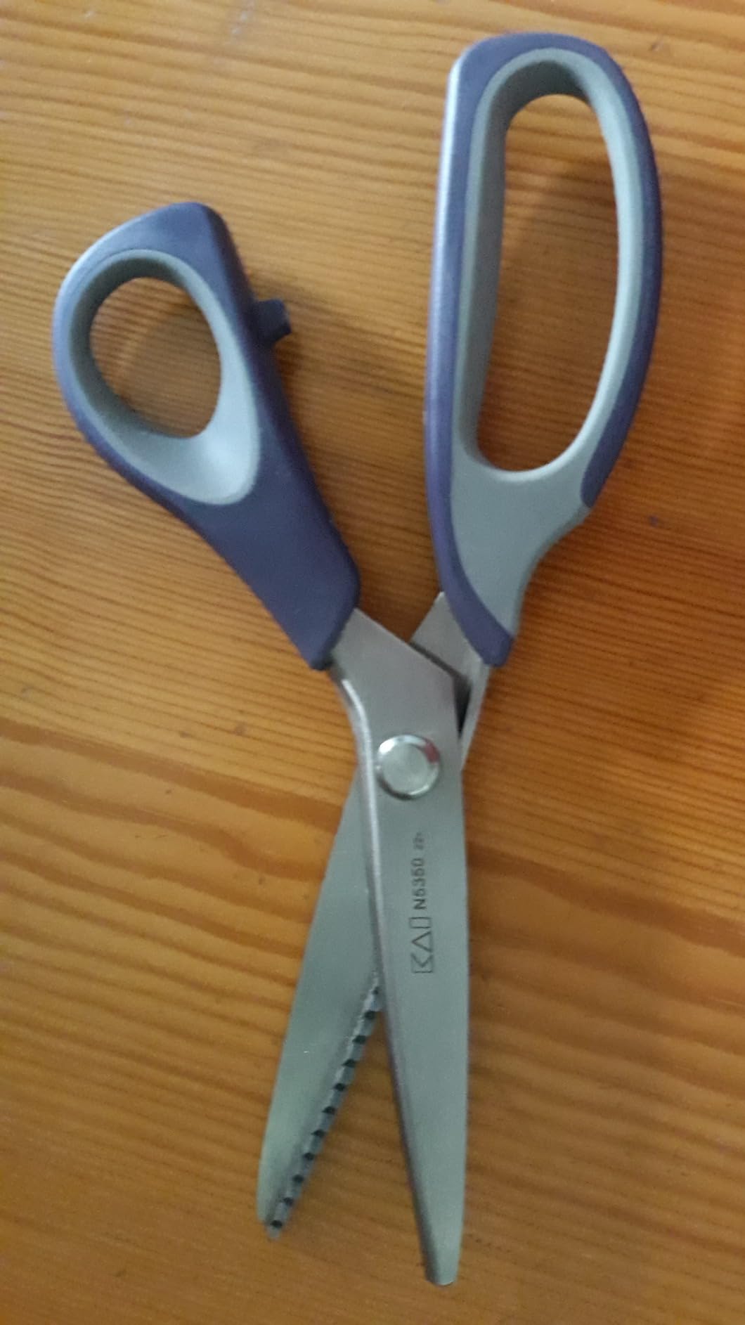 Kräftig und scharf