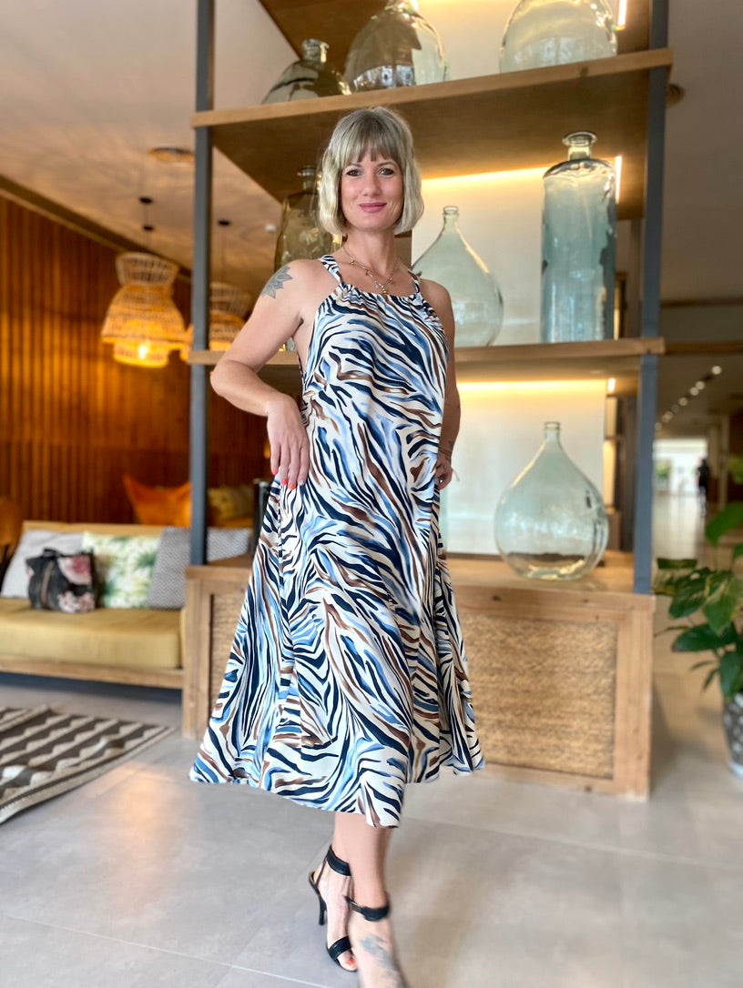 schnittmuster-berlin-premium-kleid-capri-schnittmuster-halterneck-sommerkleid image 6