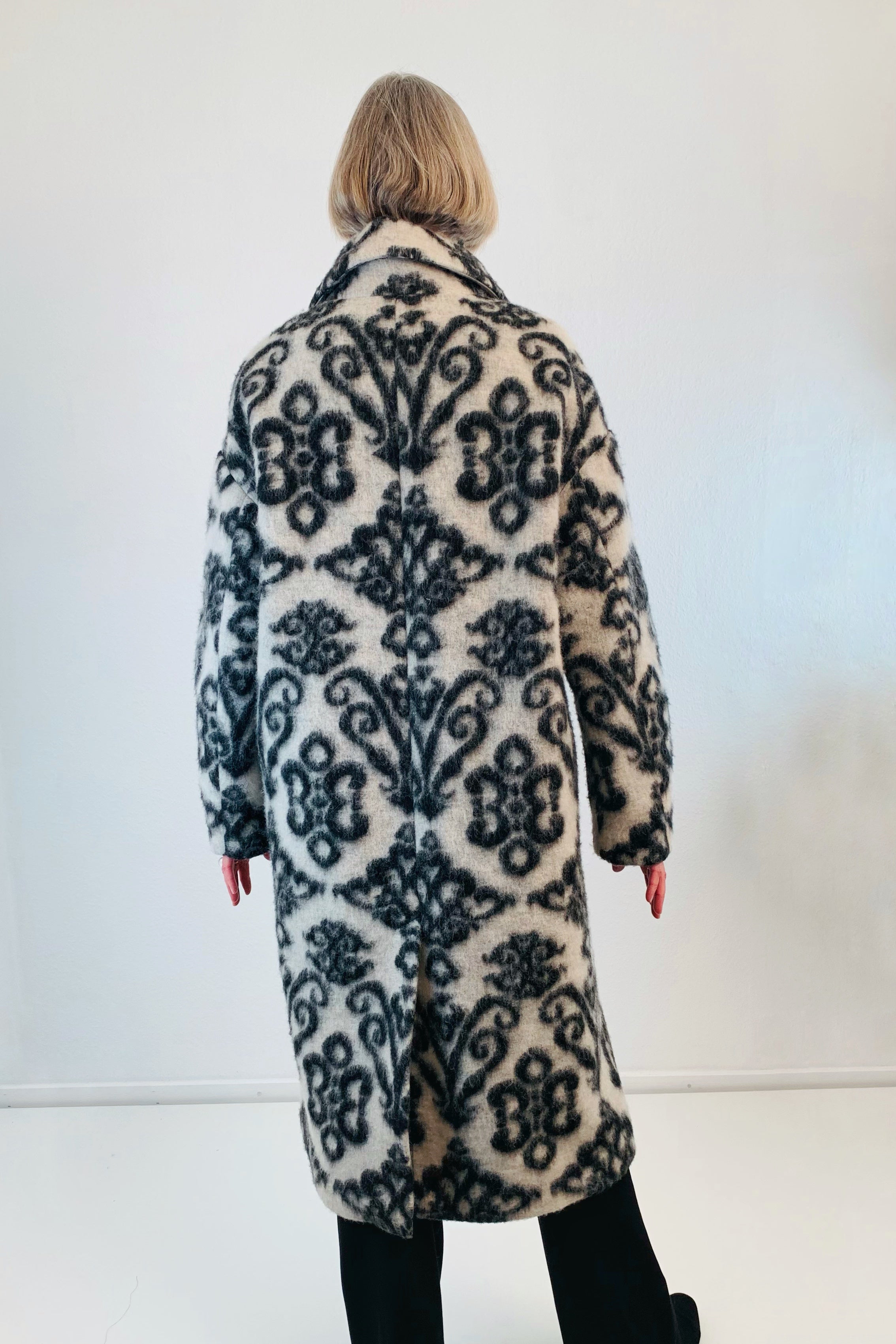 schnittmuster-berlin-premium-mantel-zoe-schnittmuster-damen-mantel-mit-revers image 7