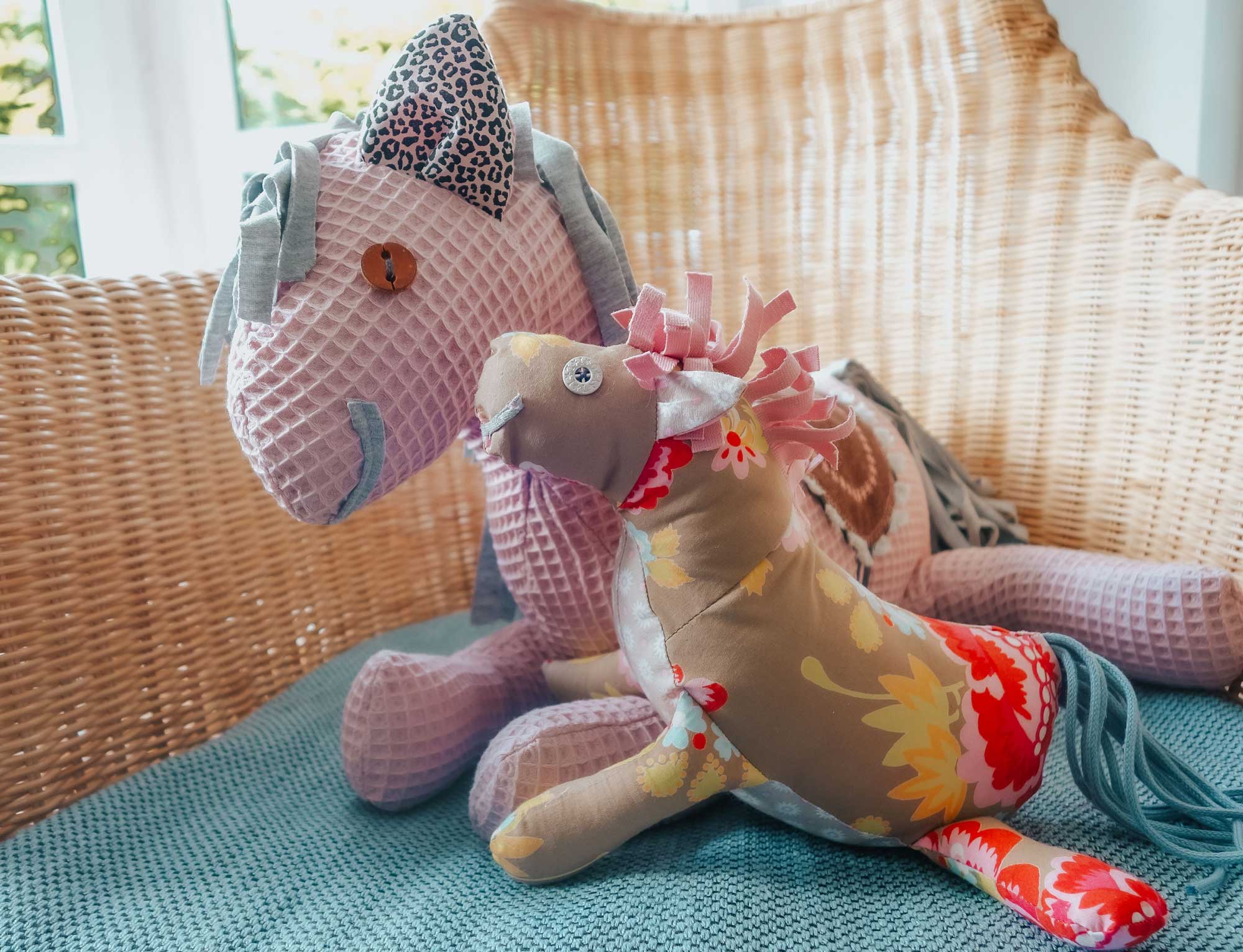 farbenmix-knuffelpferdchen-gross-und-klein-kreativ-ebook-kuscheltier-n-hen image 7