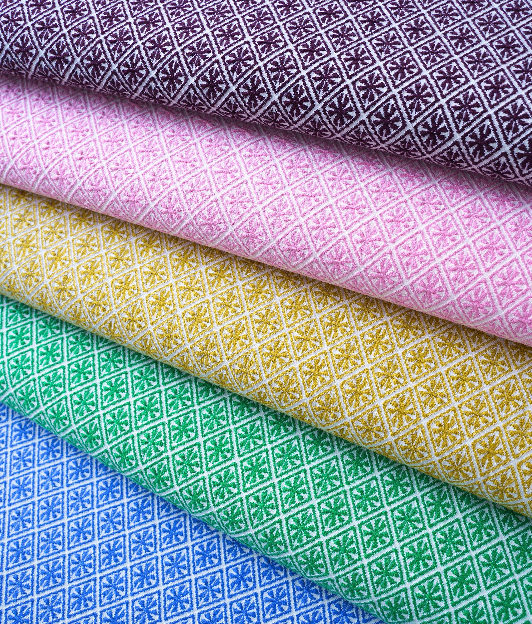 albstoffe-al-lago-bio-jacquard-jersey-meterware-rhomb-knit image 8