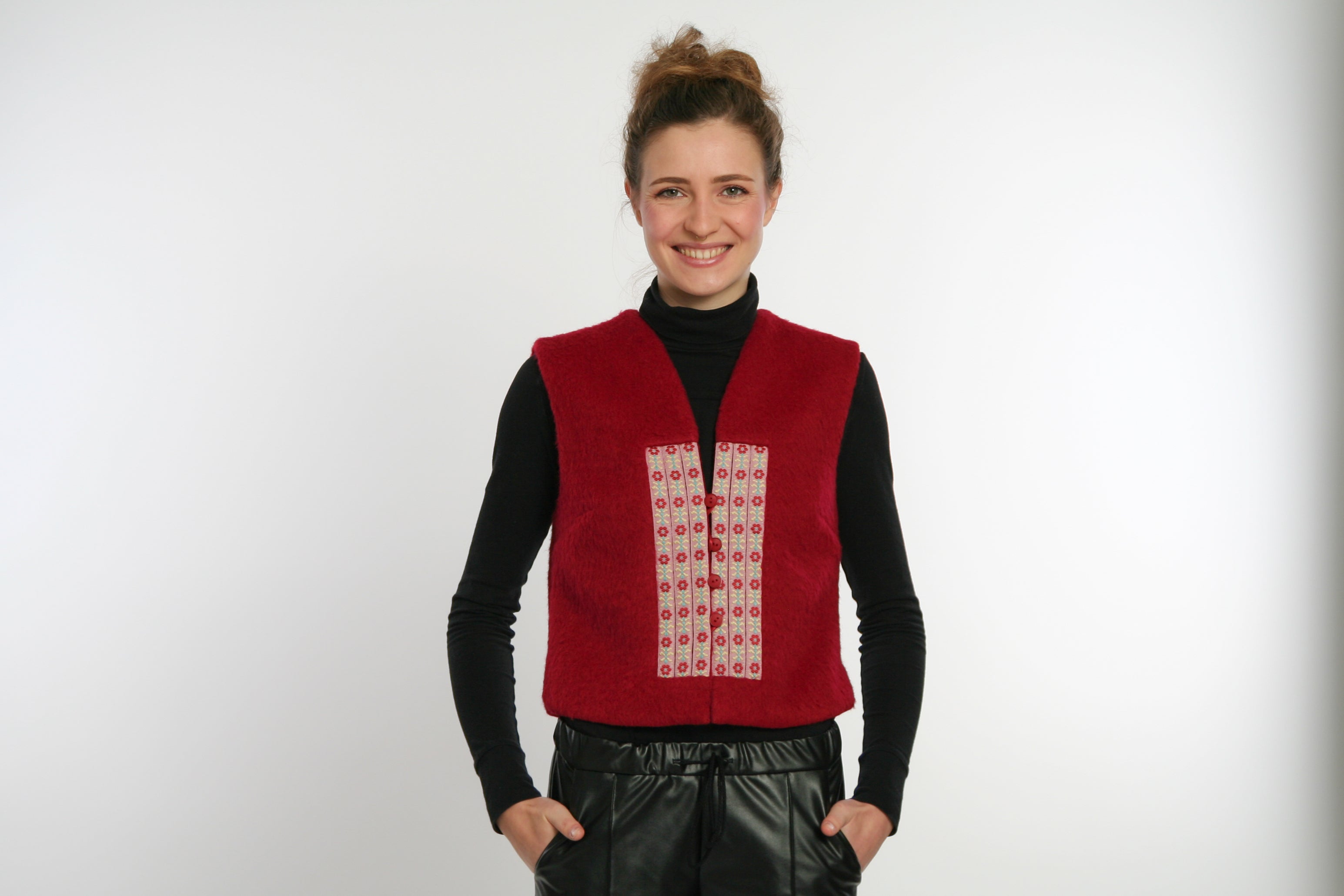 schnittmuster-berlin-fellweste-natascha-damenweste-mit-futter image 5