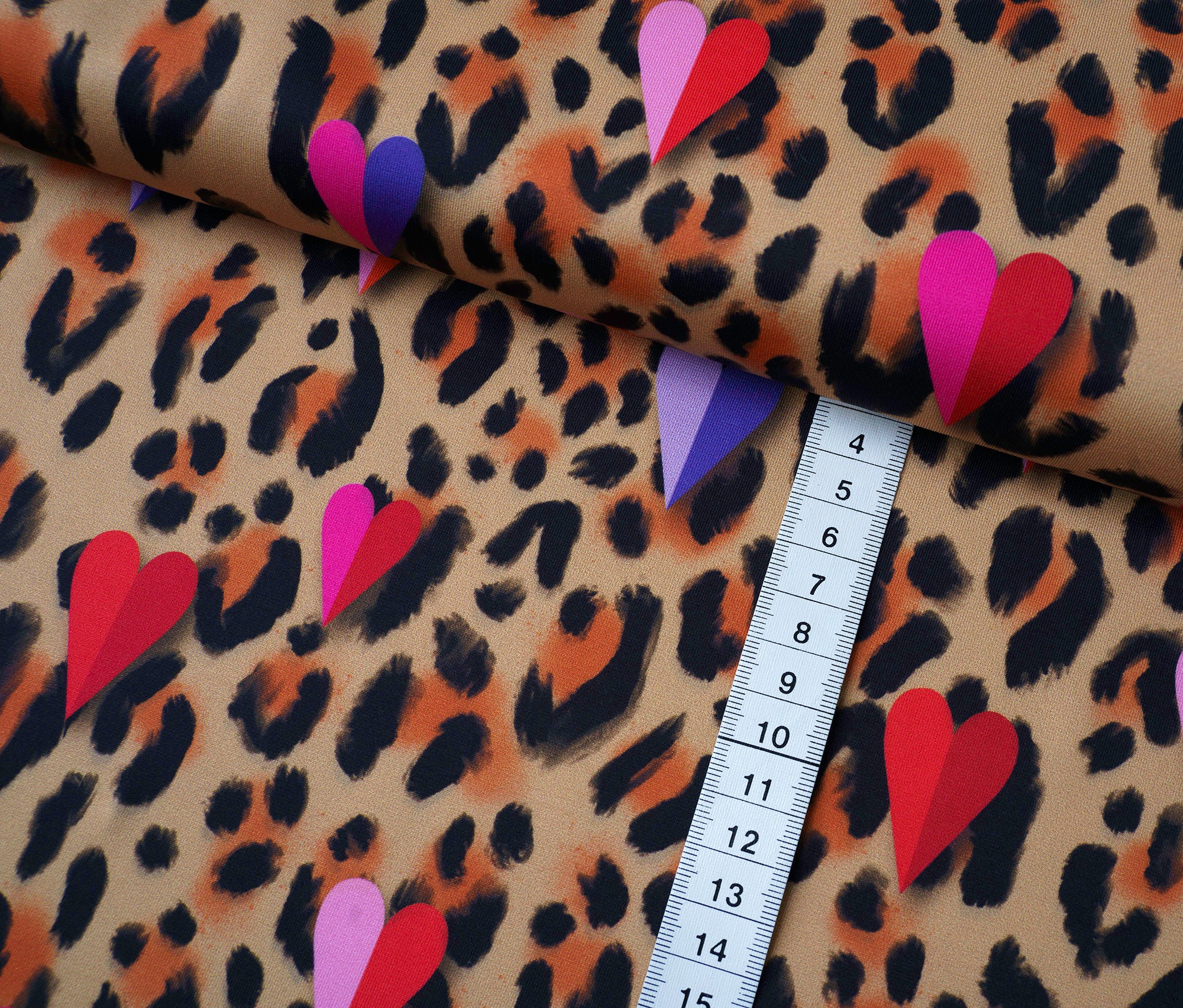 albstoffe-performance-wild-hearts-leo-activewear-stoff-meterware image 2