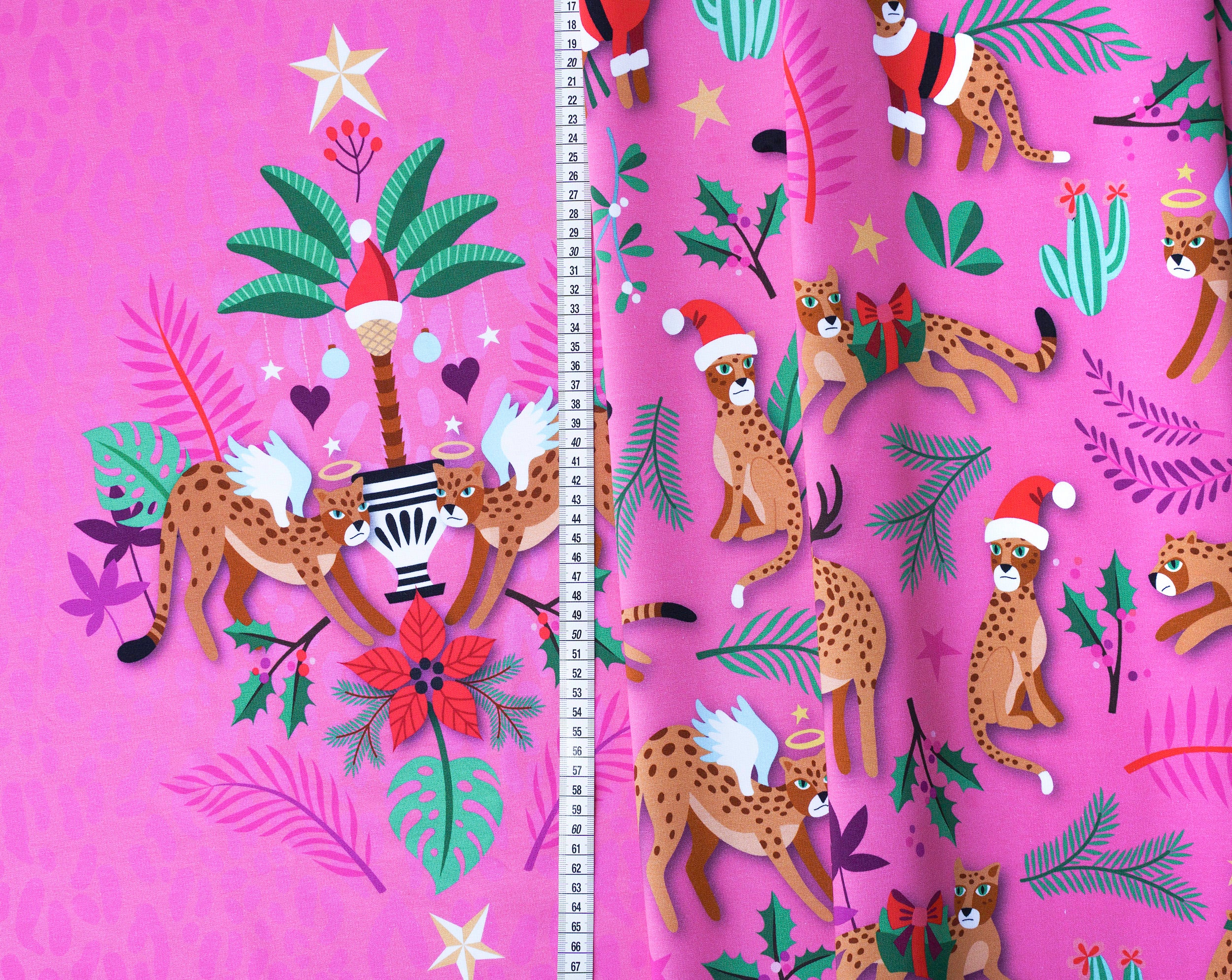 albstoffe-wild-xmas-2025-leo-panel-pink-canvas-meterware image 2