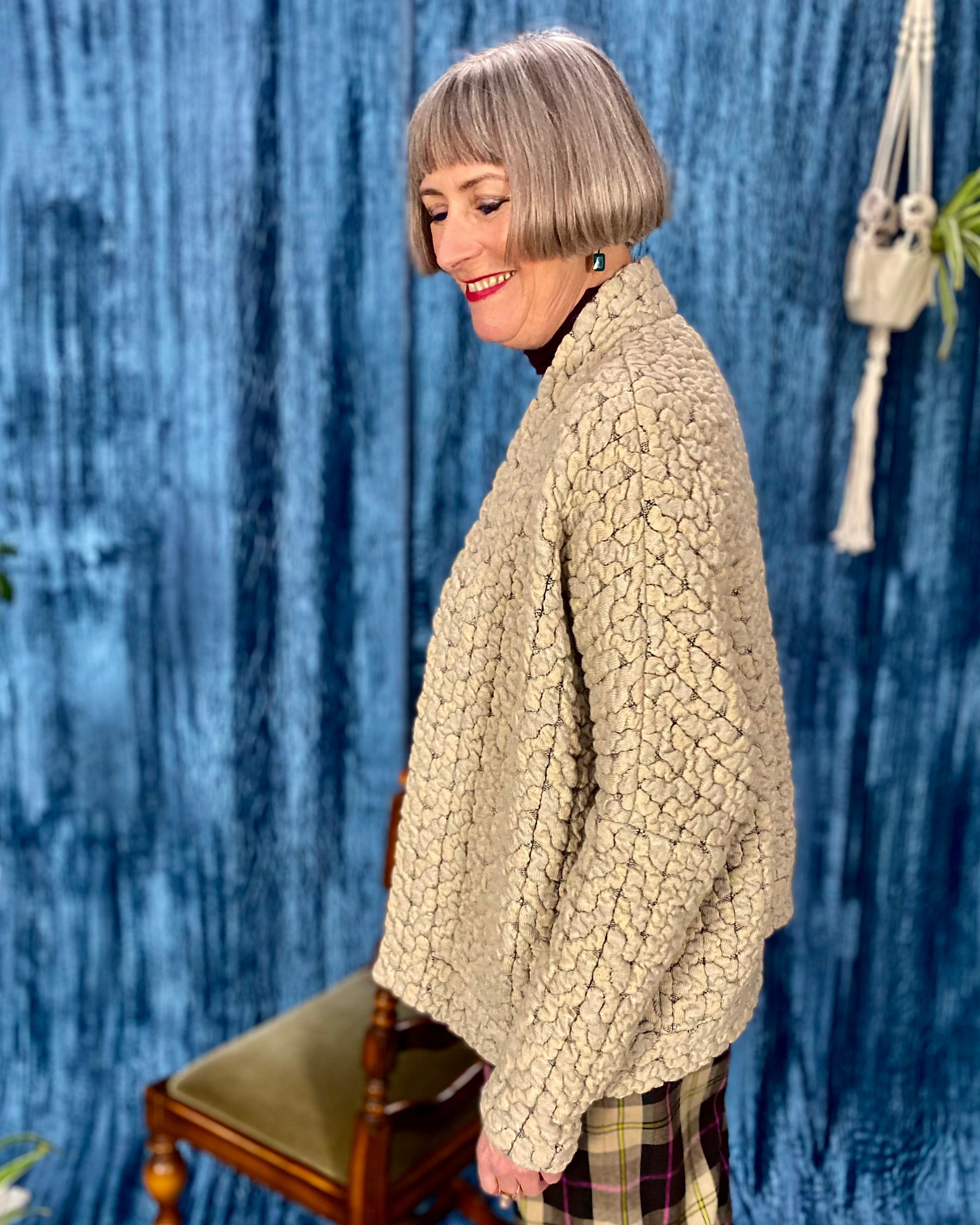 schnittmuster-berlin-strickjacke-laura-damen-cardigan-mit-berschnittenen-schulte image 8