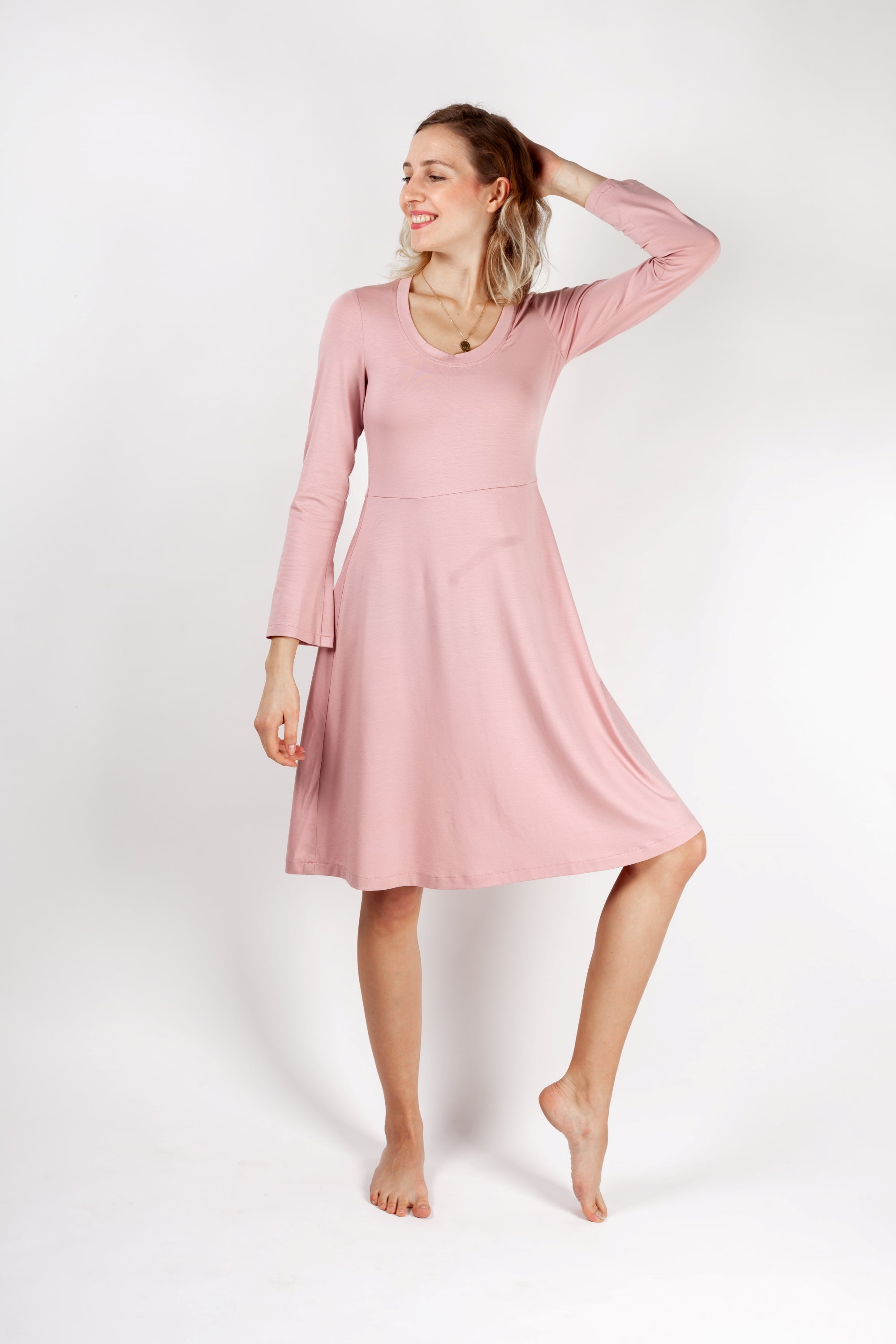 schnittmuster-berlin-nachtkleid-dalia-ebook-schnittmuster-damen-nachthemd-gr-34- image 5