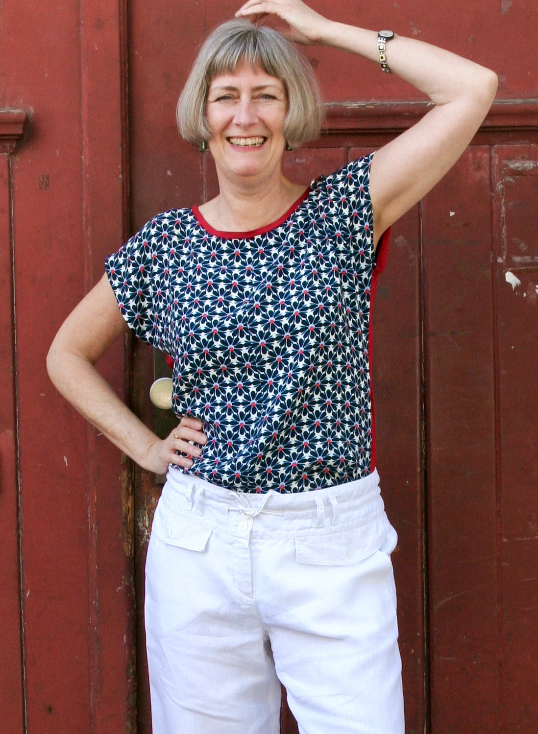 schnittmuster-berlin-basicshirt-anna-damen-shirt-papierschnitt-gr-en-mit-beamer- image 7