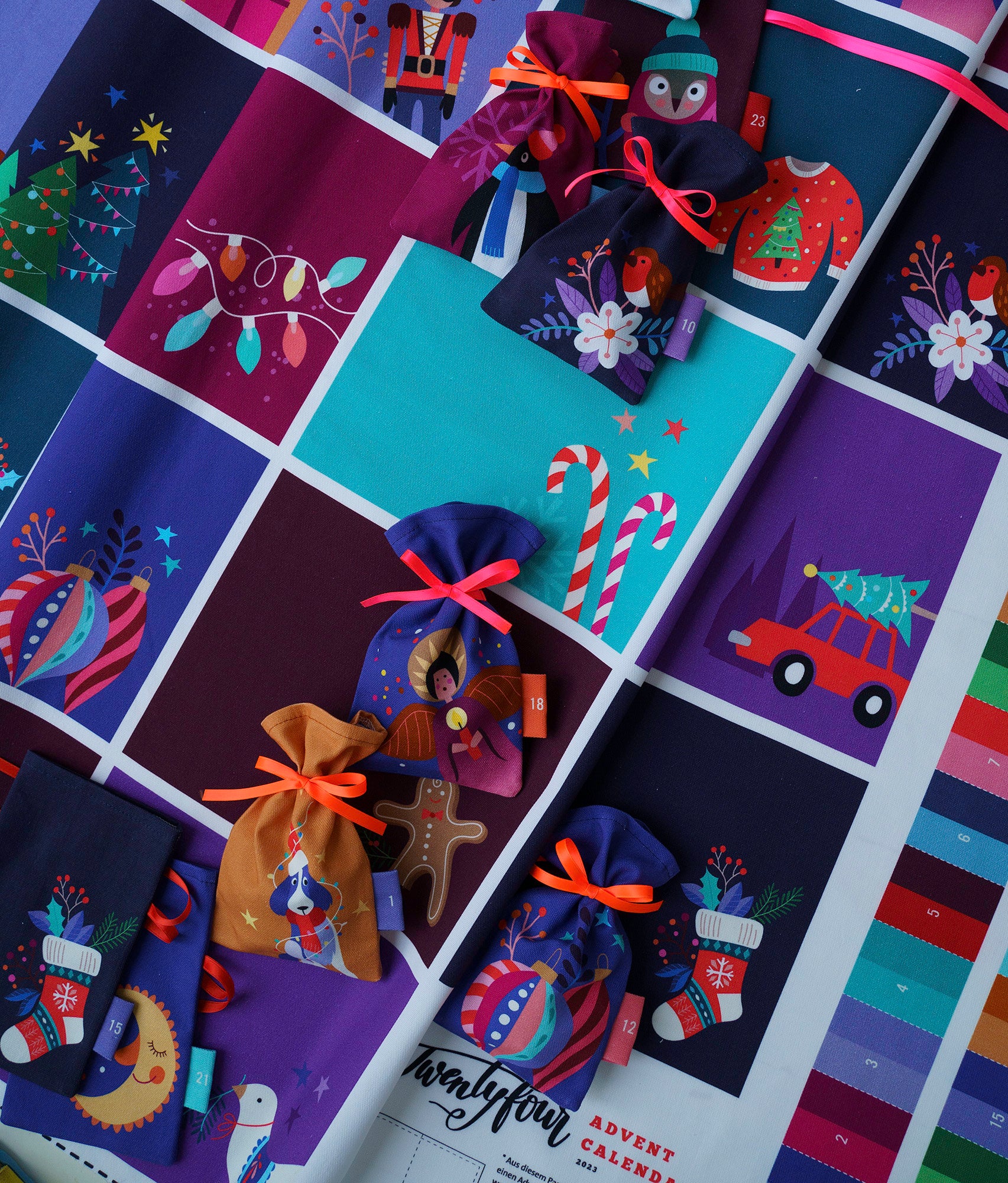 albstoffe-ugly-christmas-twentyfour-adventskalender-bio-canvas-panel image 2