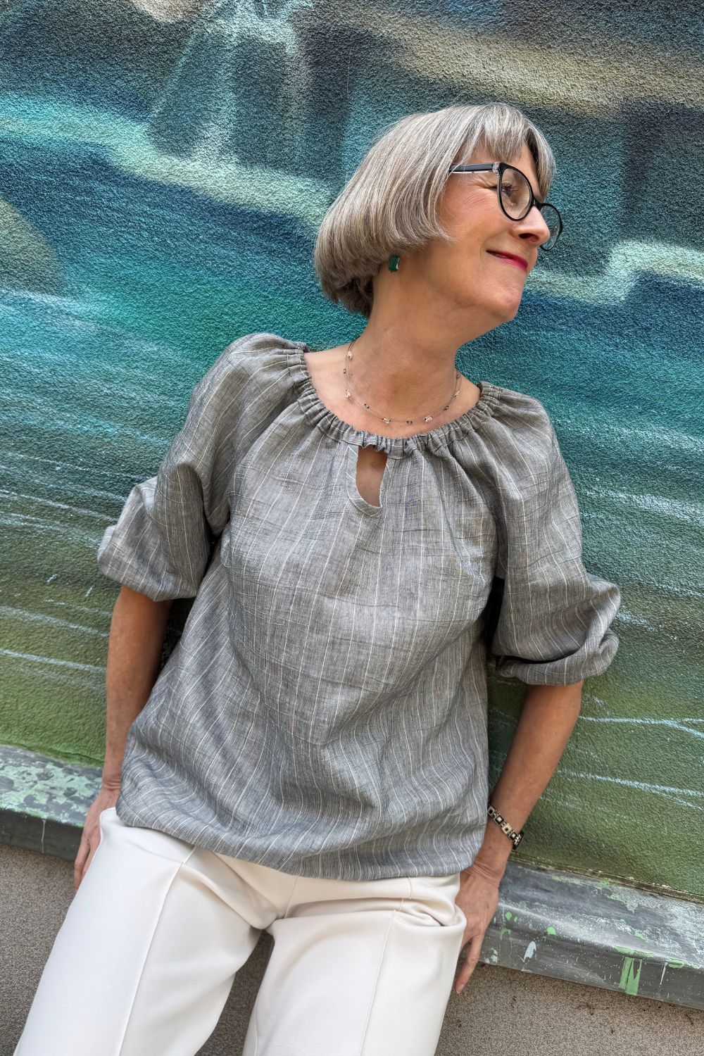 schnittmuster-berlin-bluse-exeter-schnittmuster-carmenbluse-mit-puff-rmel-und-gu image 6