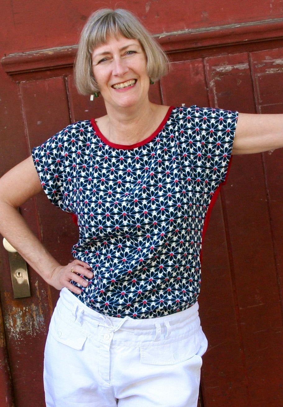 schnittmuster-berlin-basicshirt-anna-damen-shirt-papierschnitt-gr-en-mit-beamer- image 8
